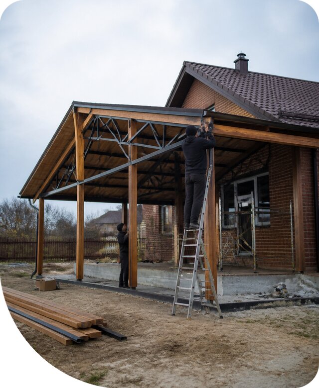 Пристройка навеса к дому и участку в Черняховске под ключ